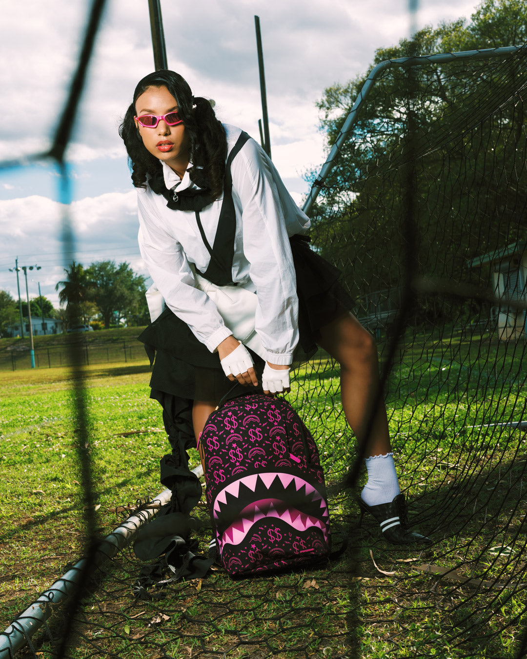 MONEY MAKER SHARK PAPER BACKPACK - Image 4
