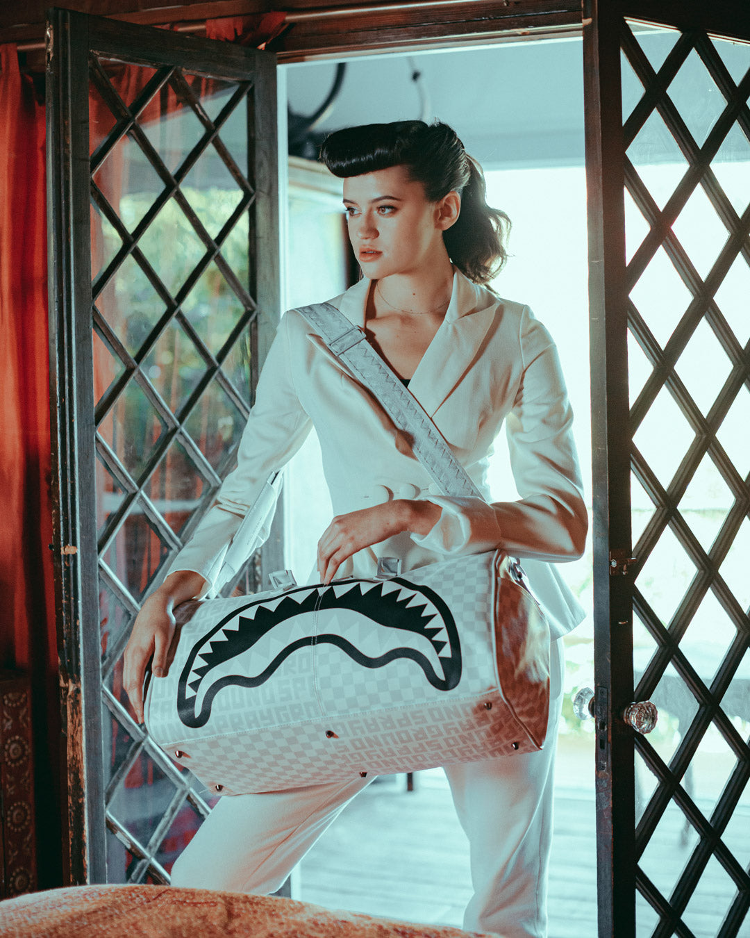 SPLIT THE CHECK (PEARL) DUFFLE - Image 4