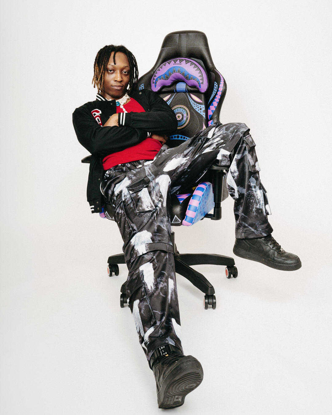 A.I. 12 BROOKLYN & BEYOND ?C SANDFLOWER COLLAB GAMING CHAIR - Image 5